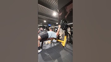Week 2 : Comp bench 4x95kg RPE 6,5 backoff set 3/3