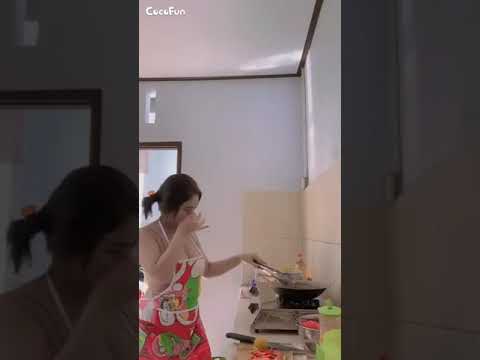 Cewe tete gede besar Ngewe di dapur #Short