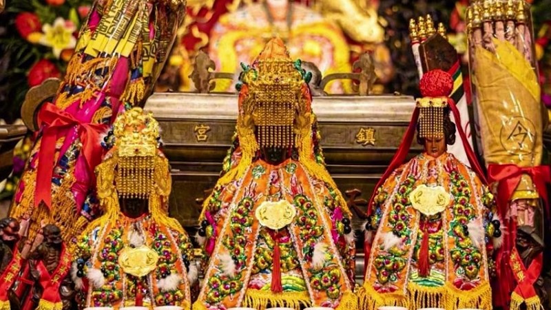 2025年乙巳年大甲媽遶境新聖歌《福佑蒼生大甲媽》高音質無雜音版          若有侵權請告知我，我將立即下架本影音