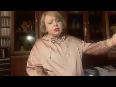 Мария Ватутина читает свои стихи