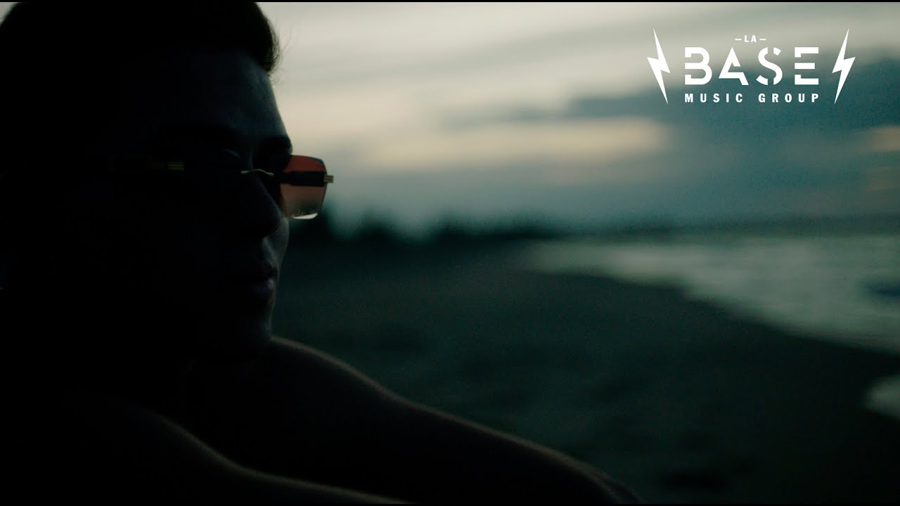 Obejrzyj Chris Andrew - A Tu Nombre (Official Video) w YouTube Obejrzyj Chris Andrew - A Tu Nombre (Official Video) w YouTube