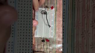 Basic Electronic Task 2 : Serial Capcitor Circuit