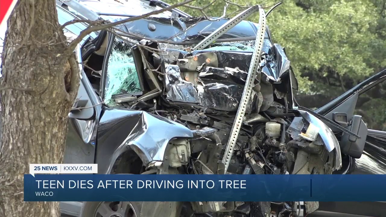Teenager dies after driving into tree in Waco neighborhood - YouTube