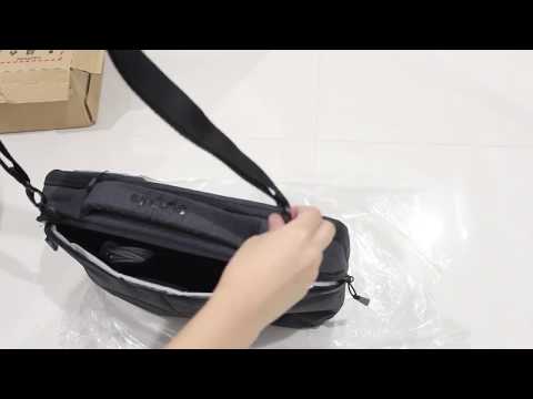 'Incase': Reform Collection (Tensaerlite) Brief Bag 'Incase': Reform Collection (Tensaerlite) Brief Bag