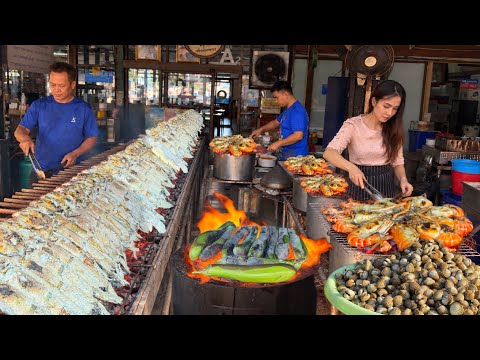 100 Kilos Of Grilled Snakehead Fish Salt Crust On Charcoal By Hard Working Chef | Street Food
