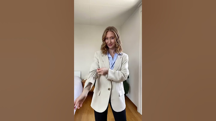 how to roll up your blazer sleeves 😳 style hack pt. 7
