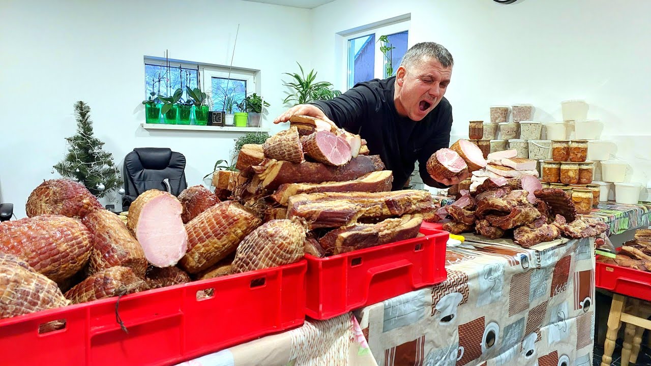 Які ЦІНИ на Мясо,Сало,Ошийок,Ребро...   КОВБАСА ОДНЕ МЯСО ТАКУ НЕНАЙТИ ..