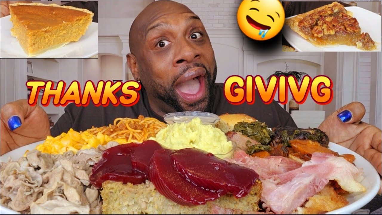 THANKSGIVING DINNER WITH LLIPS ... HAPPY HOLIDAYS 💋 ... B THANKFUL 4 GODS GRACE AND BLESSINGS 🙌 🙏