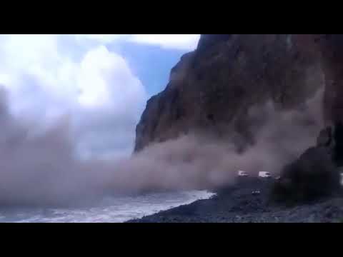 Espectacular derrumbe en un acantilado en La Gomera