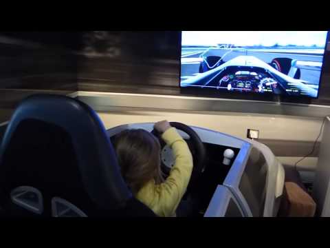 Simulator Zone Mercedes Benz World