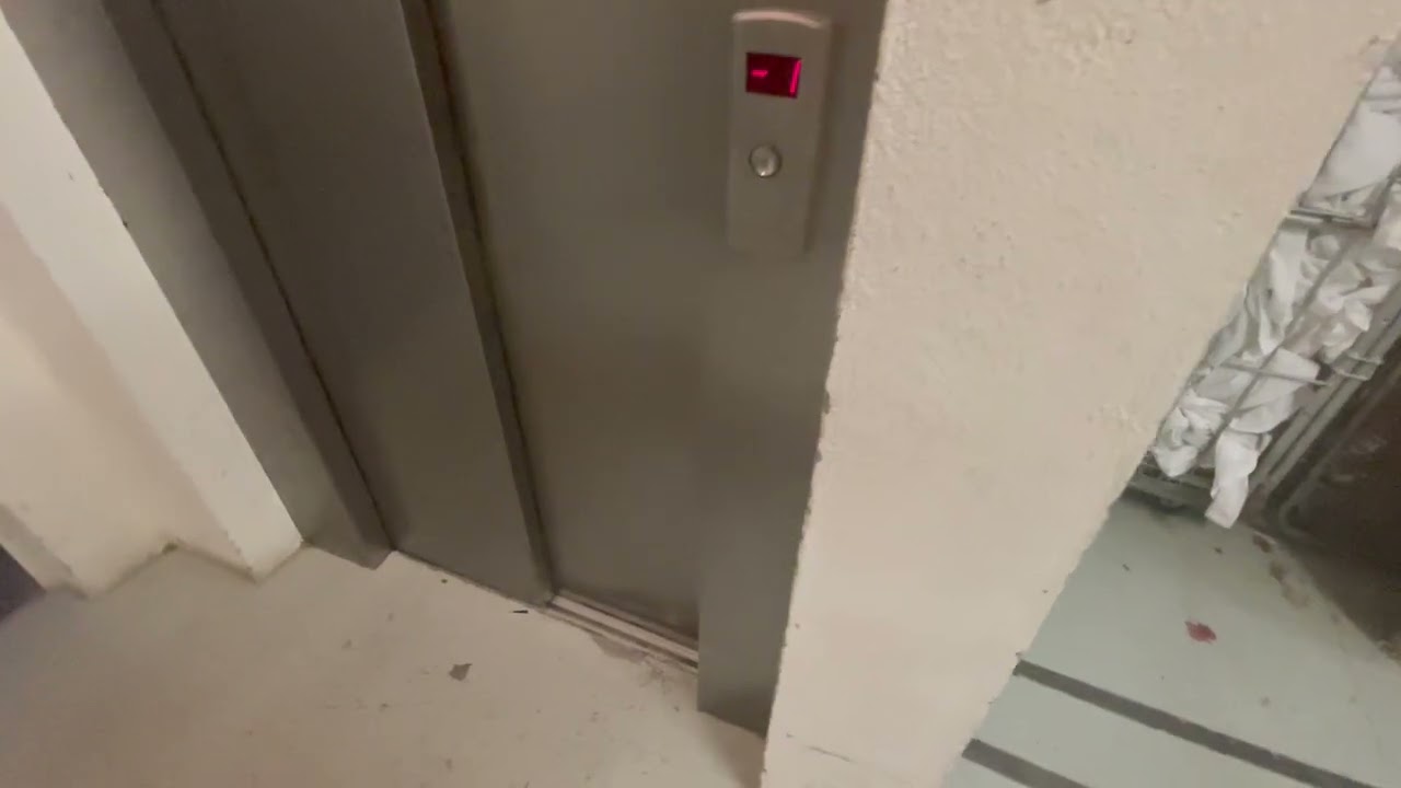 Very nice Eldema Lifts at the Mediterranean Suites Holiday Apartments in Salou,Spain