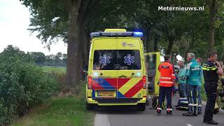 Download Lagu 19 jarige vrouw met auto tegen boom Staphorst MP3 Download Lagu 19 jarige vrouw met auto tegen boom Staphorst MP3