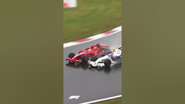 Massa and Kubica's EPIC Fight To The Finish! #Shorts