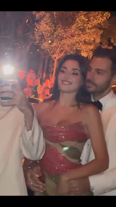 The way Hakan pulls Hande's hand from Inan to wrap around his!🫠🤭🫶 #handeerçel