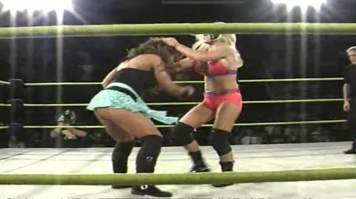 Micki James vs. Jillian Hall