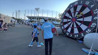 フロンターレのフットダーツで目指せサイン色紙ゲット!