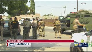 At least 1 deputy wounded during SWAT standoff in Wasco