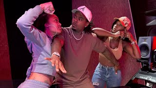 D and Shardae gets into it & Momo comes in ready to fight! 