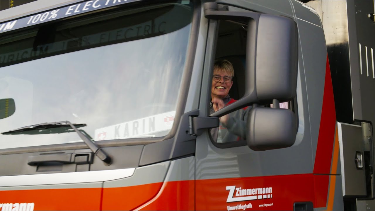 Mit dem Elektro-LKW im Einsatz: Warum Berufsfahrerin Karin nie mehr Diesel fahren will