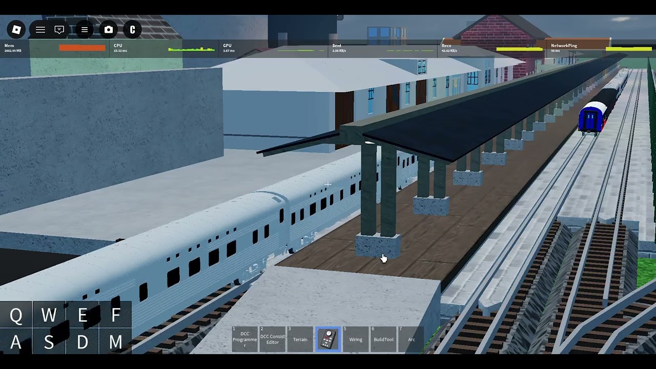 (RSS) D19E-908 kéo SE6 vào Ga Nha Trang [Nguồn:@vnrD20E-011]