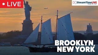 New York Harbor, Waterfront Museum, Brooklyn NY USA | StreamTime LIVE screenshot 1