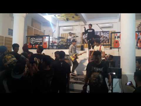 Lowdick - Aku Benci Pacarmu #rumahukulele