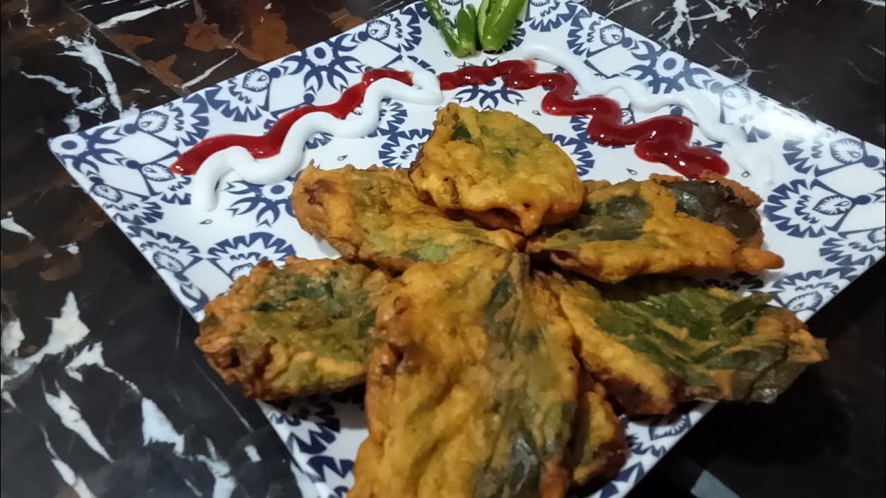 پالک پتا پکوڑا نیو ریسپی 😋😋