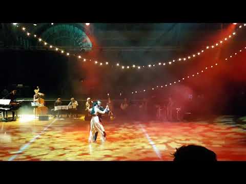 Marco & Valeria Gonzalez_
"Café Dominguez"
interprété par Quintette Fueye
