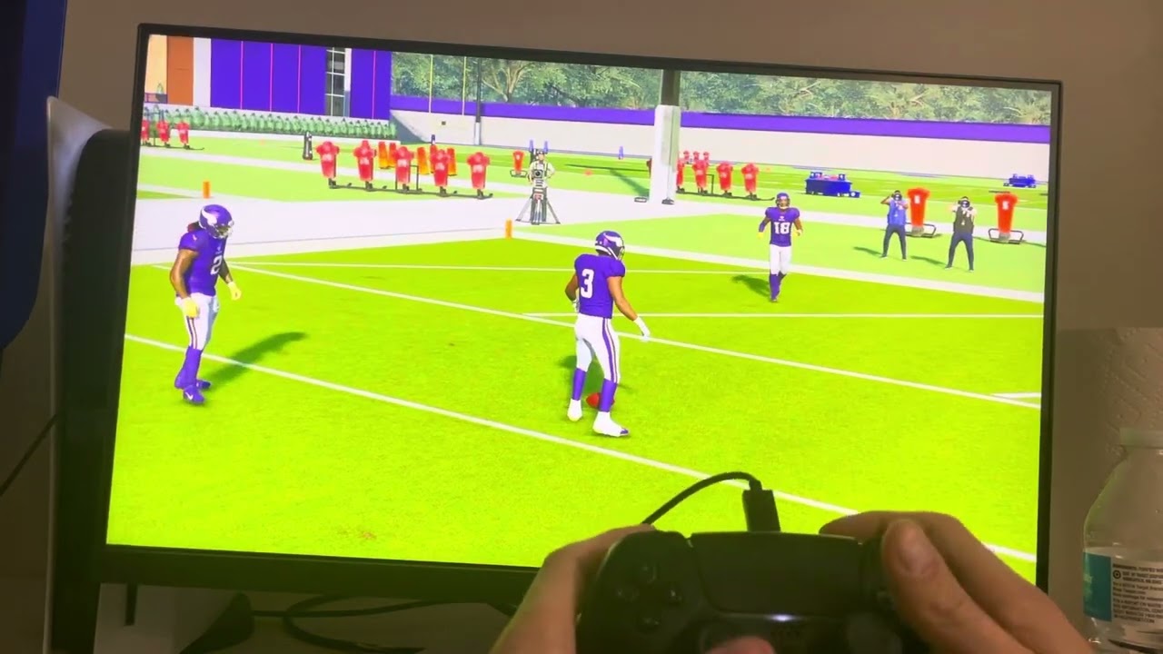 Madden 24: How to Throw a Low Pass Tutorial!