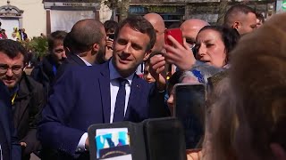 Presidential election: Emmanuel Macron's crowd bath in Denain