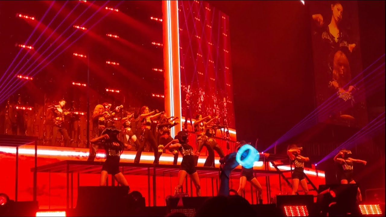 TWICE (트와이스) - “Shot Clock” live in Atlanta, Georgia (4th World Tour ‘III’)