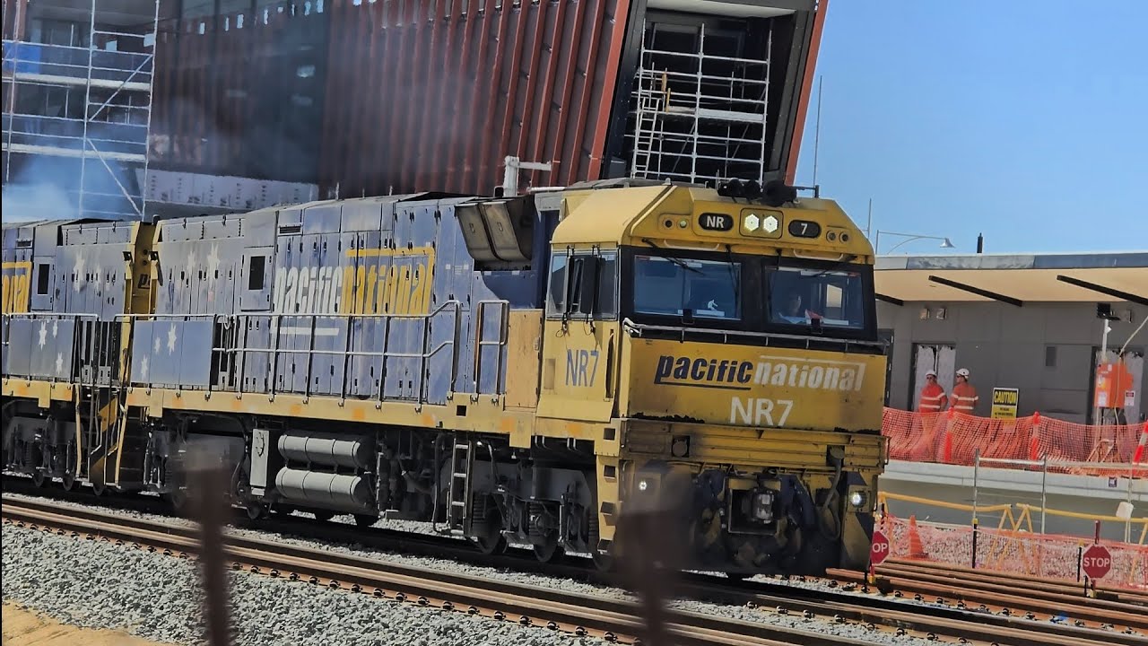 Pacific National Intermodal 