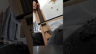 Kara Tren Kemençe Cover Resimi