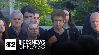 Crowd turns out for vigil for teen killed in crash in north Chicago suburbs