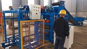 4 inches With Three Holes CHB Concrete Hollow Block Making Machine For Sale QTJ4-25D