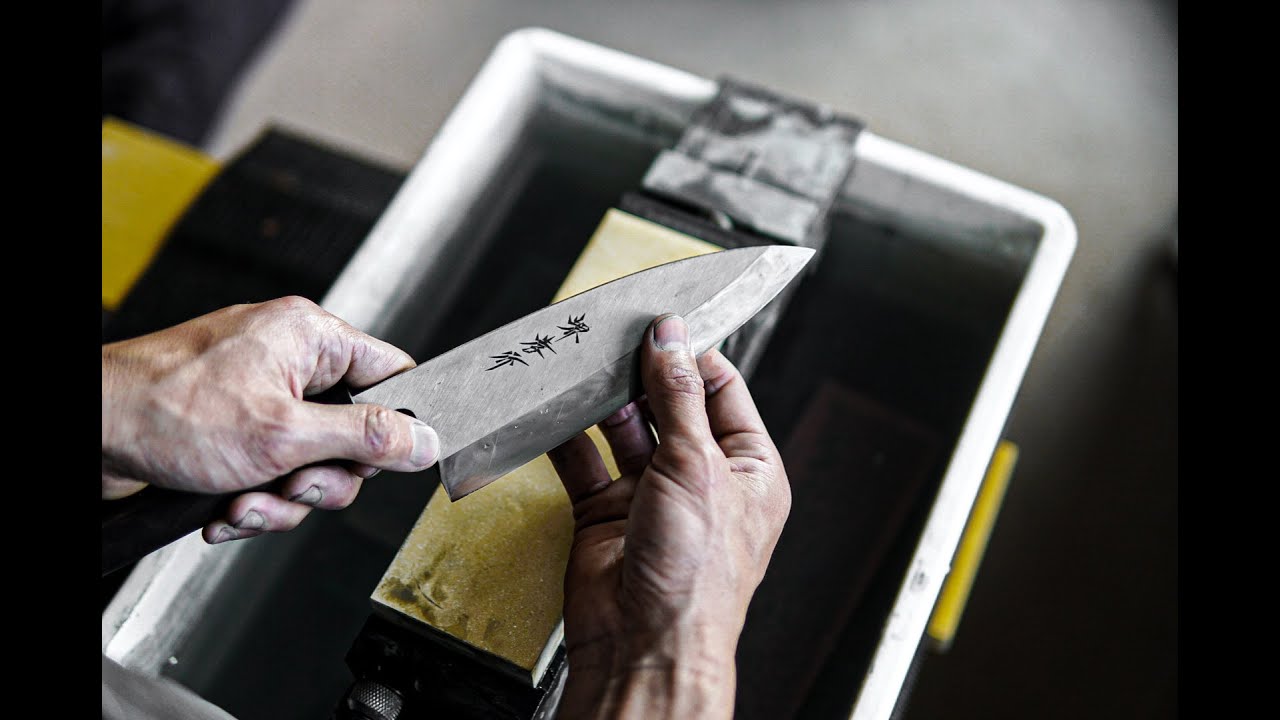 Looking for Knives Sharpening in Sydney Australia? check out our
