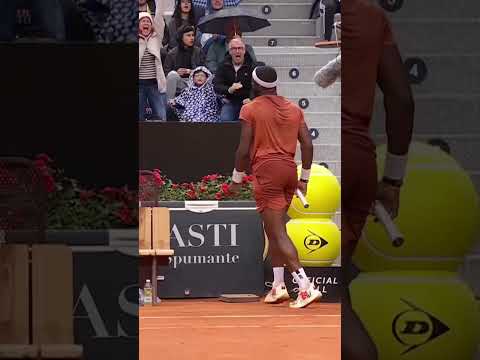 😬Aïe… #shorts #shortsvideo #tennis