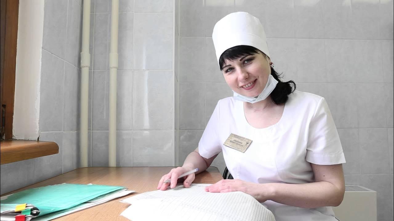 Объявление о вакансии медсестры. Реклама сестринского дела. Вакансии медсестры в кисловодске. Медсестра в процедурном кабинете. Медсестра в стационаре.