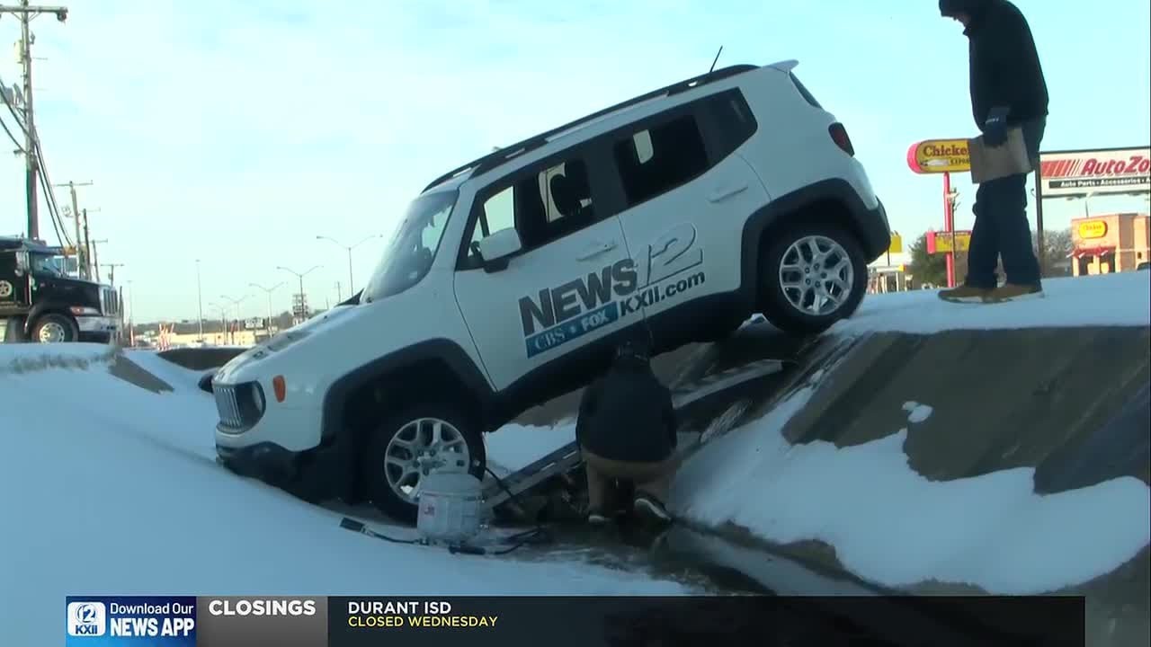 KXII 12 crew rescued from icy ditch; Patriot Surface helps stranded drivers