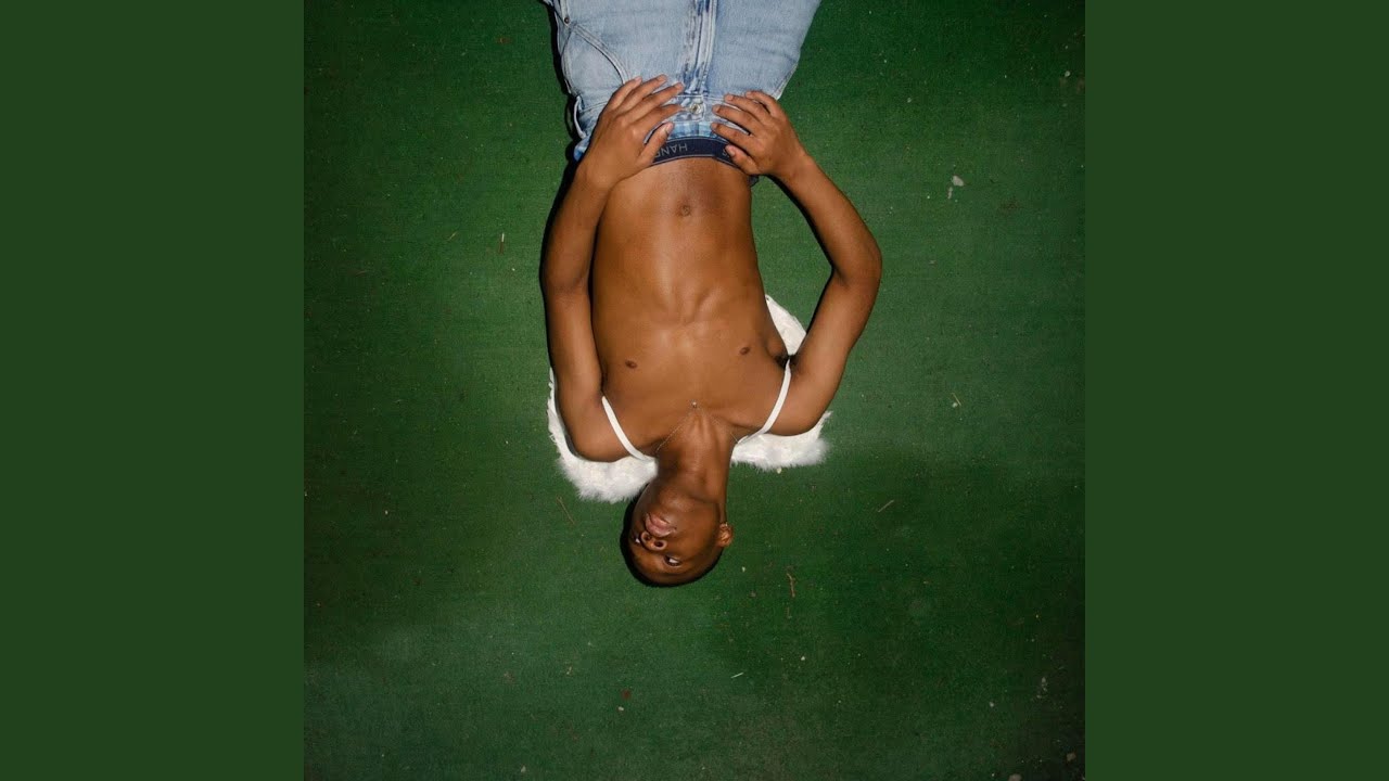 Obejrzyj closer w YouTube Obejrzyj closer w YouTube