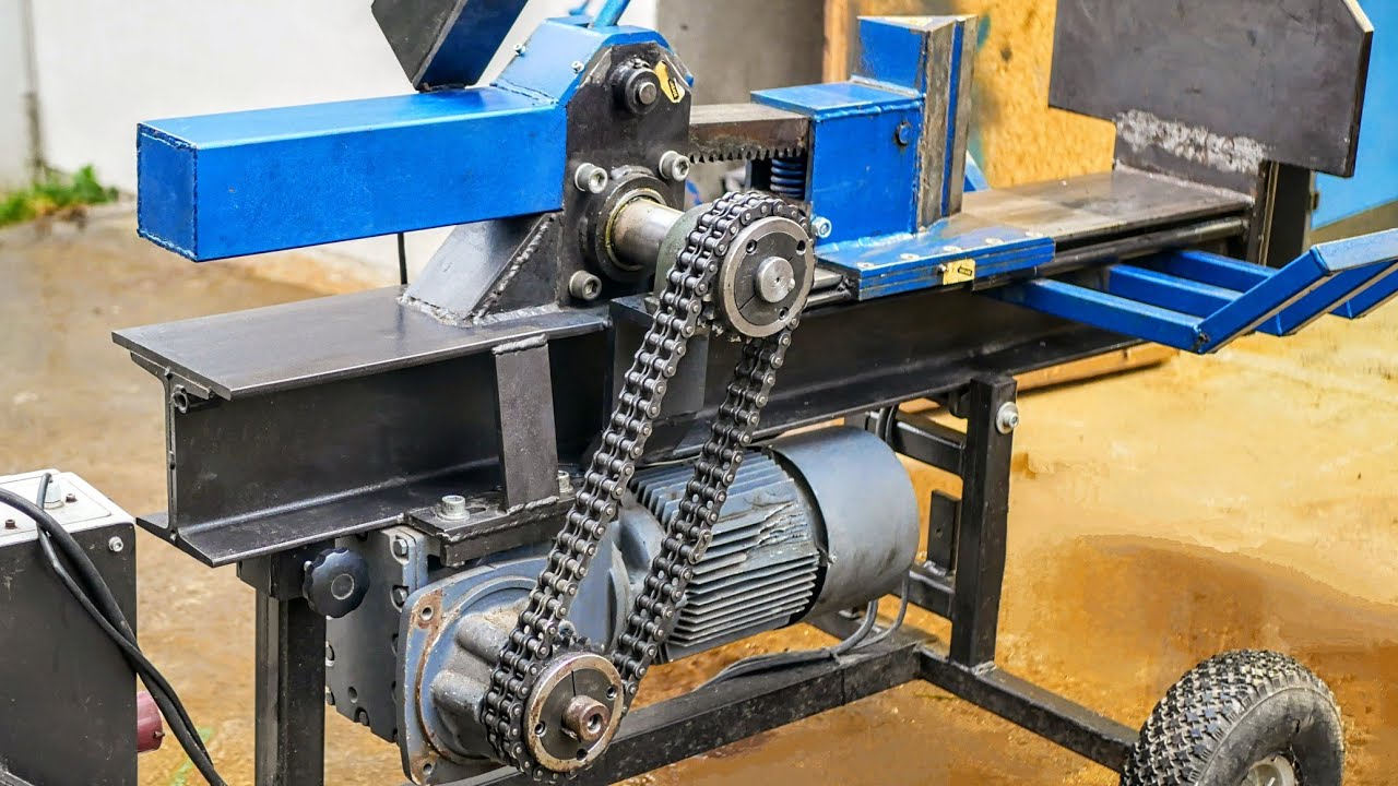 Man Builds Insanely Strong Log Splitter!