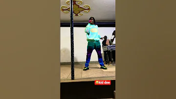 Kid Dee On Stage Performance Sing And Dance Omutima 