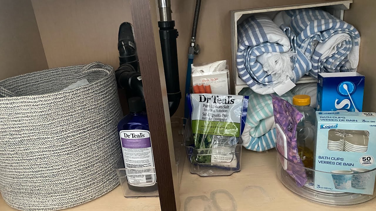 De cluttering and organizing bathroom cabinets 🧻 | all new items from ...