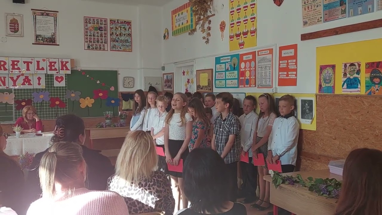 Thoult István Általános Iskola Monostorpályi Anyák napja 2023 3.osztály