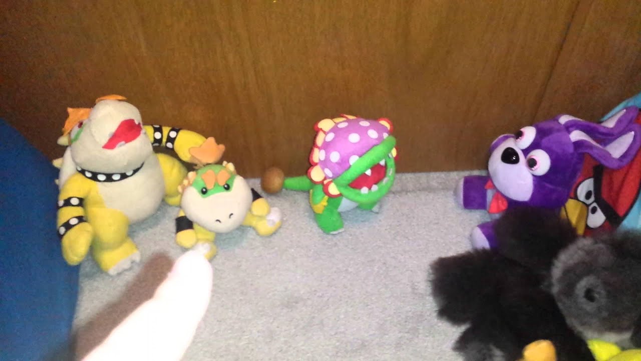 Puppet closet - YouTube