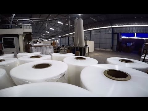 Video: Película Retráctil: Producción De Fundas Para Embalaje, Películas De PVC Y Otros Tipos. ¿Lo Que Es? GOST Y Fabricantes