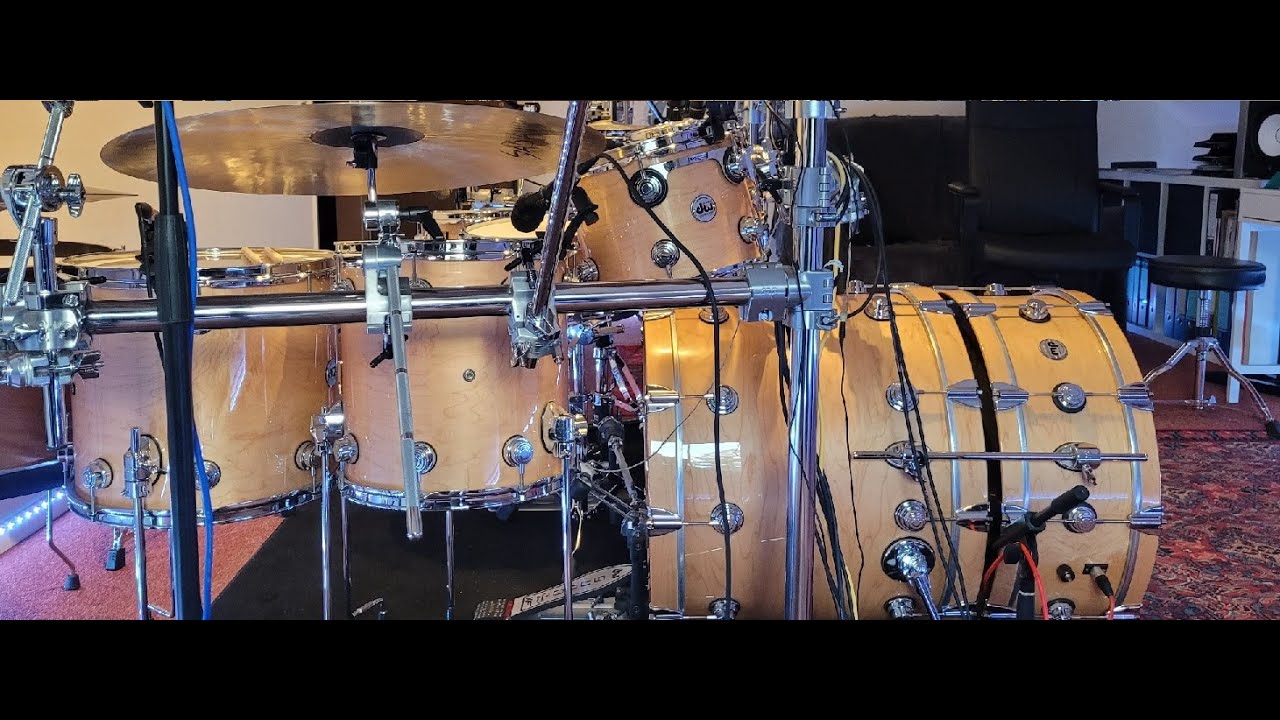 DW Drums Bass drum woofer 24x8 comparison with / without YouTube