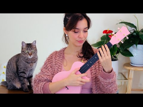 YOUR FIRST UKULELE LESSON Taught by a music teacher