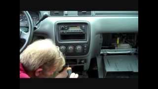 Honda Bose CR-V Car Stereo Removal 1997 -  2001 = Car Stereo HELP