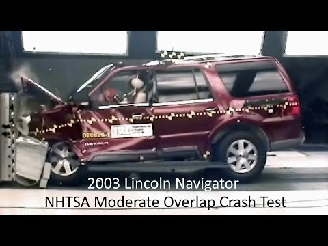 2003-2006 Lincoln Navigator NHTSA Moderate Overlap Crash Test (56 Km/h - Male Occupants)